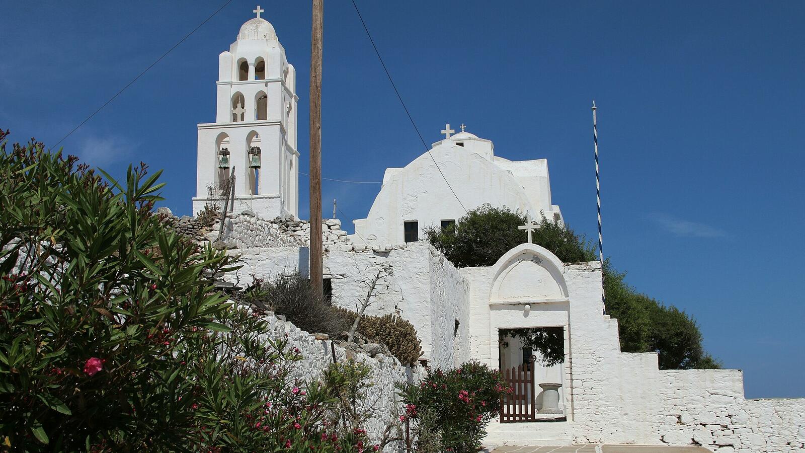 De kerk van Panagia boven de Chora van Folegandros